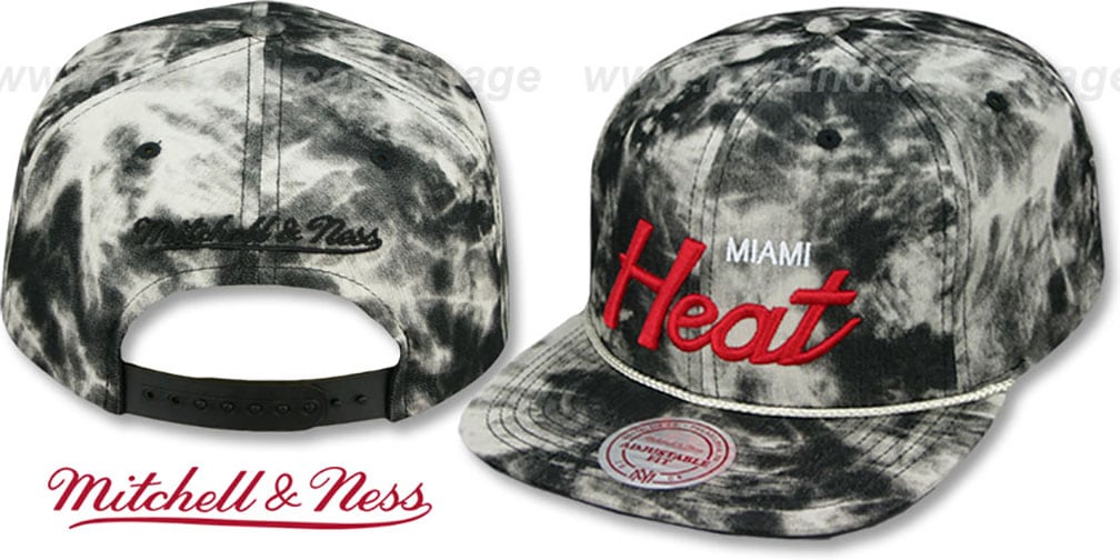 Heat ACIDWASH SNAPBACK Black Hat by Mitchell and Ness