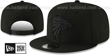 Falcons TEAM-BASIC BLACKOUT SNAPBACK Hat by New Era