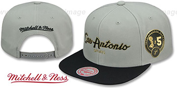 Spurs CITY CHAMPS SCRIPT SNAPBACK Grey-Black Hat by Mitchell and Ness