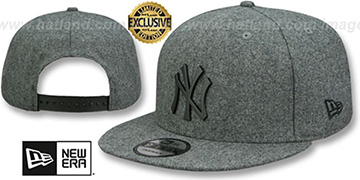 Yankees BLACK METAL-BADGE SNAPBACK Melton Grey Hat by New Era