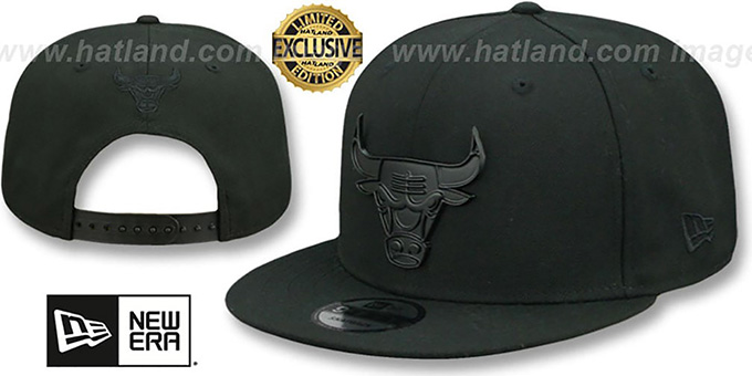 Bulls 'BLACK METAL-BADGE SNAPBACK' Black Hat by New Era