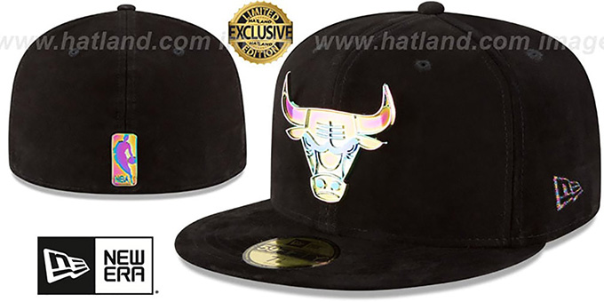 Bulls 'SUEDED IRIDESCENT METAL-BADGE' Black Fitted Hat by New Era