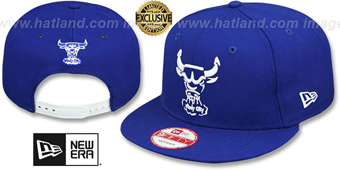 Bulls 'TEAM-BASIC TRACE SNAPBACK' Royal-White Hat by New Era