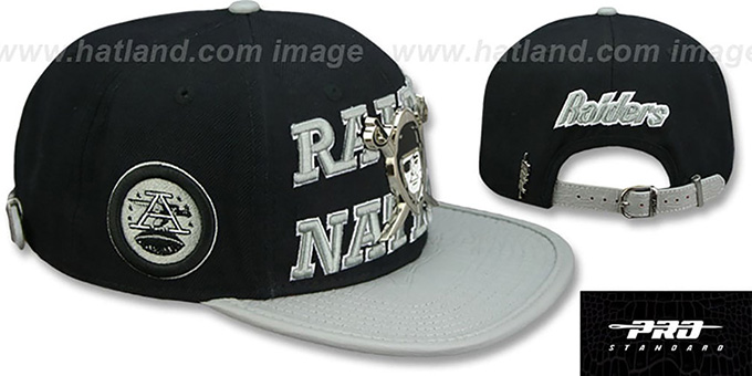 Raiders 'RAIDER-NATION METAL-BADGE STRAPBACK' Black-Grey Hat by Pro Standard