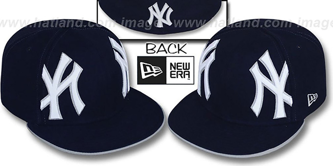 Yankees 'MIRROR PANELCUT' Navy Fitted Hat by New Era